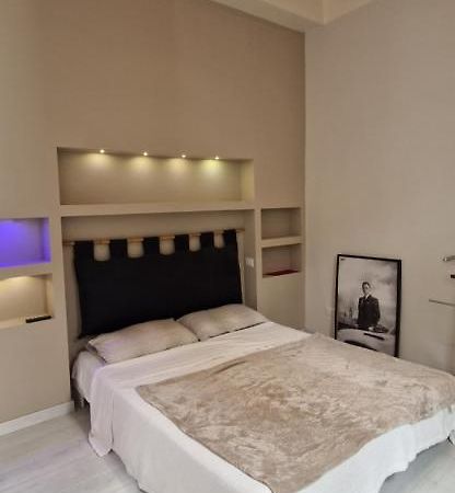 רומא Savelli Apartment Old Town - Near Navona Place מראה חיצוני תמונה