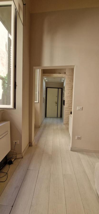 רומא Savelli Apartment Old Town - Near Navona Place מראה חיצוני תמונה