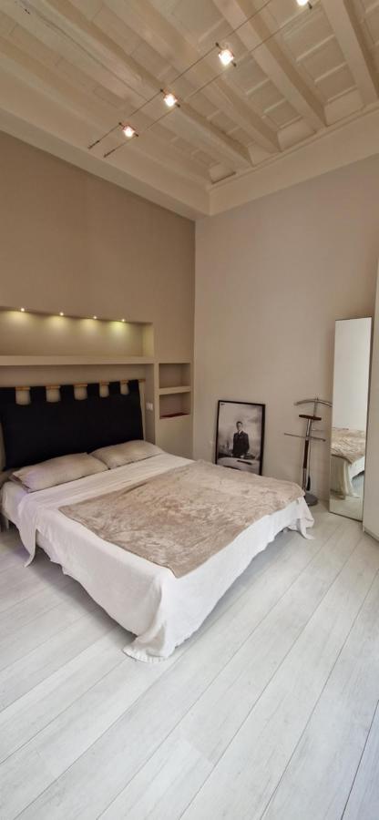 רומא Savelli Apartment Old Town - Near Navona Place מראה חיצוני תמונה