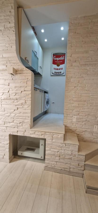 רומא Savelli Apartment Old Town - Near Navona Place מראה חיצוני תמונה